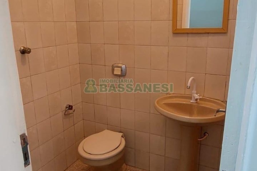 Loja com 87m², no bairro Centro em Caxias do Sul para Comprar