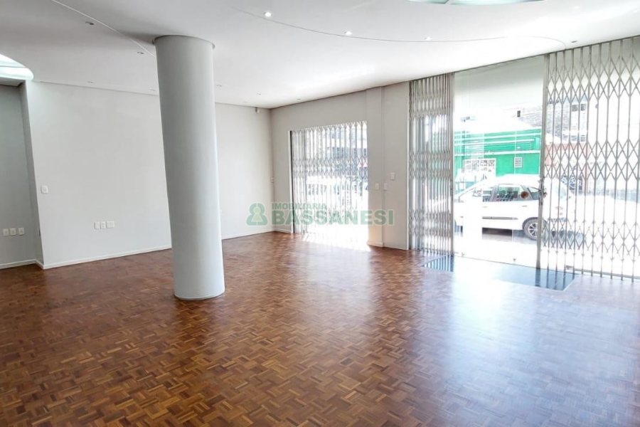 Loja com 87m², no bairro Centro em Caxias do Sul para Comprar