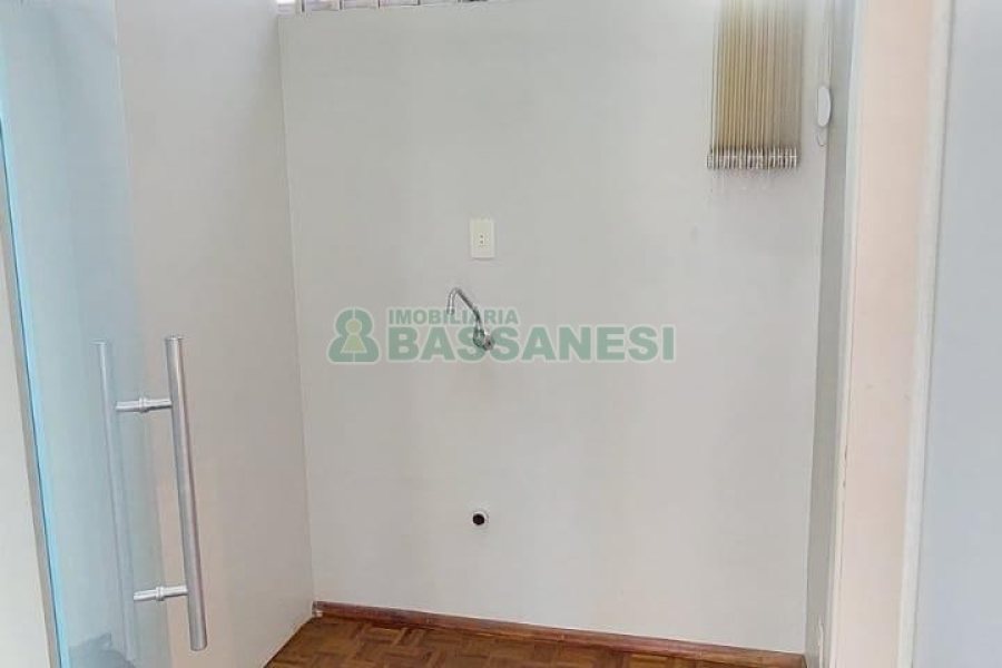 Loja com 87m², no bairro Centro em Caxias do Sul para Comprar