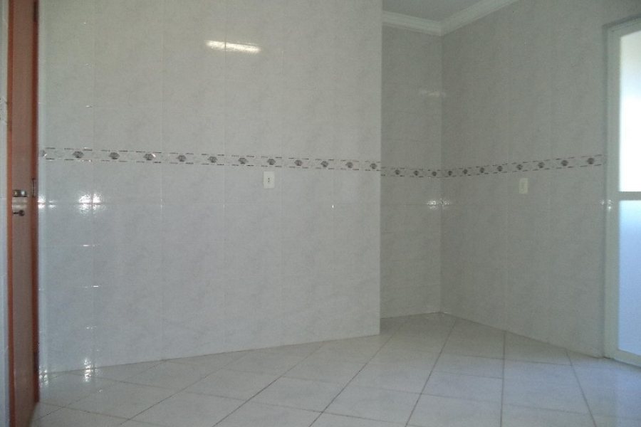 Apartamento com 83m², 2 dormitórios, 1 vaga, no bairro Sagrada Família em Caxias do Sul para Alugar