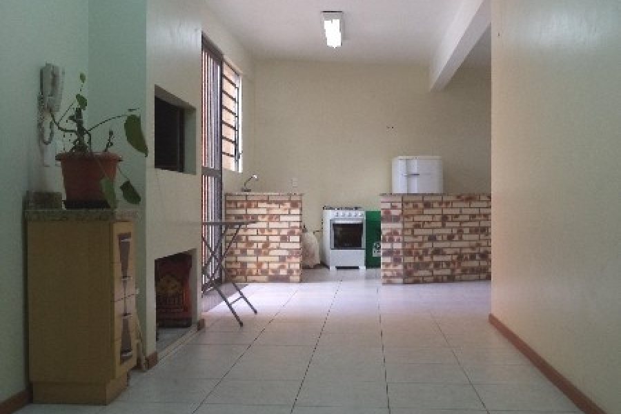 Apartamento com 83m², 2 dormitórios, 1 vaga, no bairro Sagrada Família em Caxias do Sul para Alugar