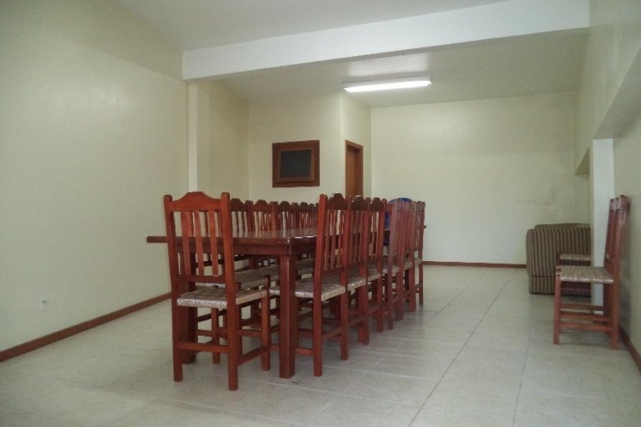 Apartamento com 83m², 2 dormitórios, 1 vaga, no bairro Sagrada Família em Caxias do Sul para Alugar