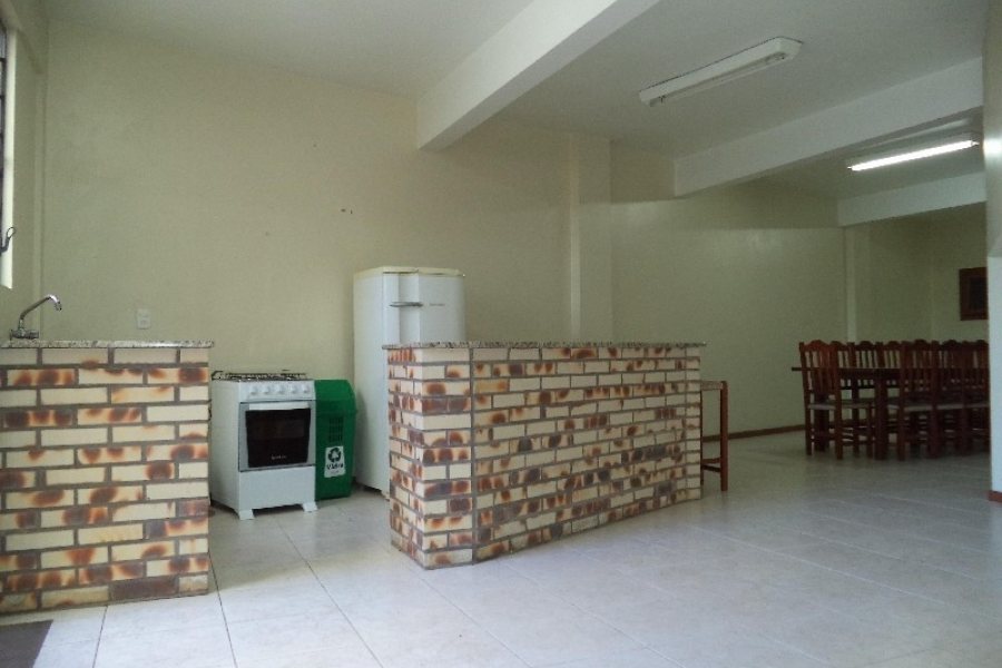 Apartamento com 83m², 2 dormitórios, 1 vaga, no bairro Sagrada Família em Caxias do Sul para Alugar