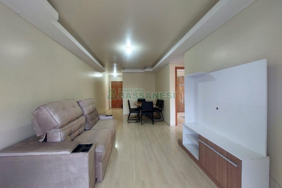 Apto Mobiliado com 70m², 2 dormitórios, 1 vaga, no bairro Santa Catarina em Caxias do Sul para Alugar