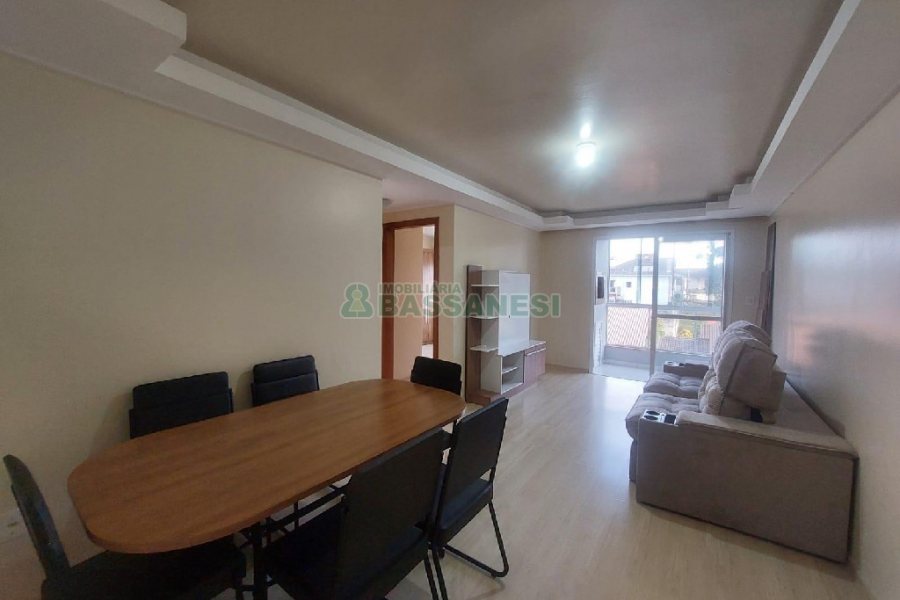 Apto Mobiliado com 70m², 2 dormitórios, 1 vaga, no bairro Santa Catarina em Caxias do Sul para Alugar