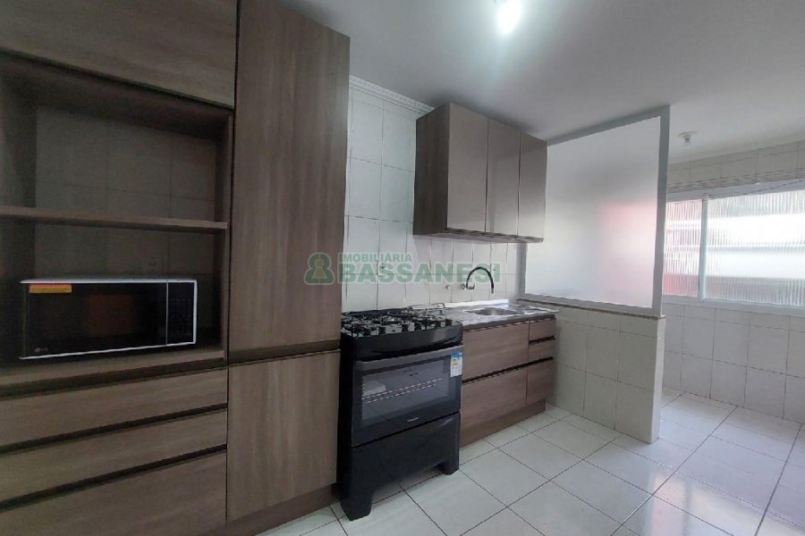 Apto Mobiliado com 70m², 2 dormitórios, 1 vaga, no bairro Santa Catarina em Caxias do Sul para Alugar