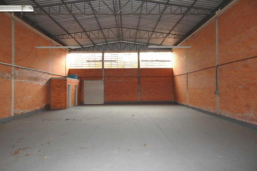 Pavilhão com 314m², no bairro Santa Catarina em Caxias do Sul para Alugar
