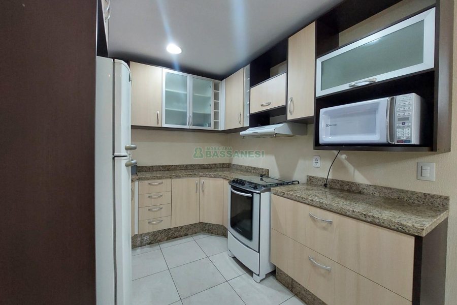 Apto Mobiliado com 112m², 3 dormitórios, 1 vaga, no bairro Sagrada Família em Caxias do Sul para Alugar