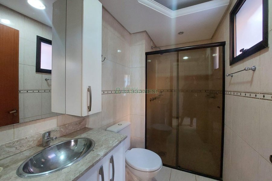 Apto Mobiliado com 112m², 3 dormitórios, 1 vaga, no bairro Sagrada Família em Caxias do Sul para Alugar