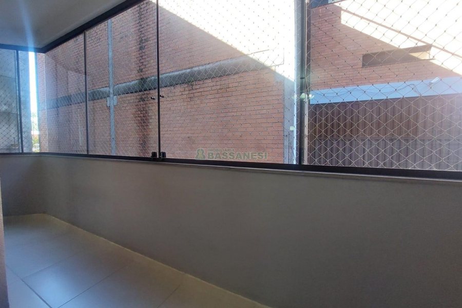 Apto Mobiliado com 112m², 3 dormitórios, 1 vaga, no bairro Sagrada Família em Caxias do Sul para Alugar