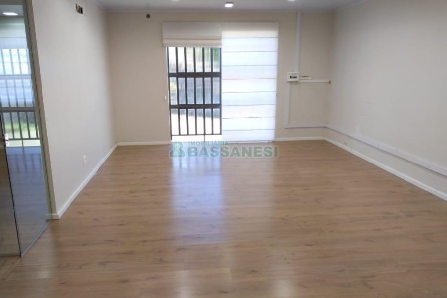 Casa Comercial com 300m², no bairro Bela Vista em Caxias do Sul para Alugar