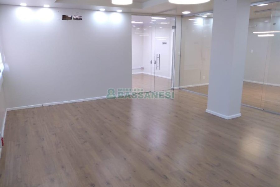 Casa Comercial com 300m², no bairro Bela Vista em Caxias do Sul para Alugar