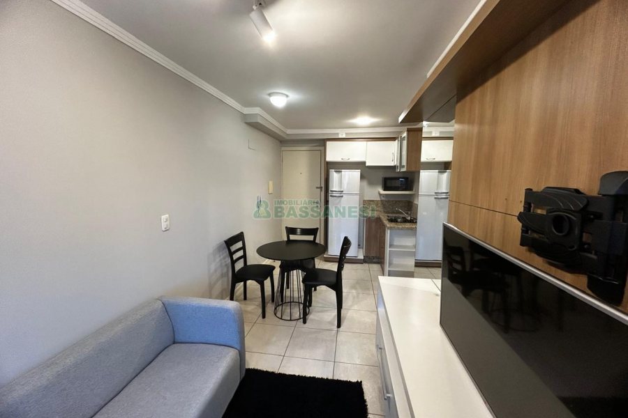 Apto Mobiliado com 34m², 1 dormitório, 1 vaga, no bairro São Pelegrino em Caxias do Sul para Alugar