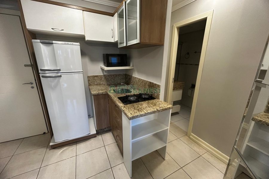 Apto Mobiliado com 34m², 1 dormitório, 1 vaga, no bairro São Pelegrino em Caxias do Sul para Alugar