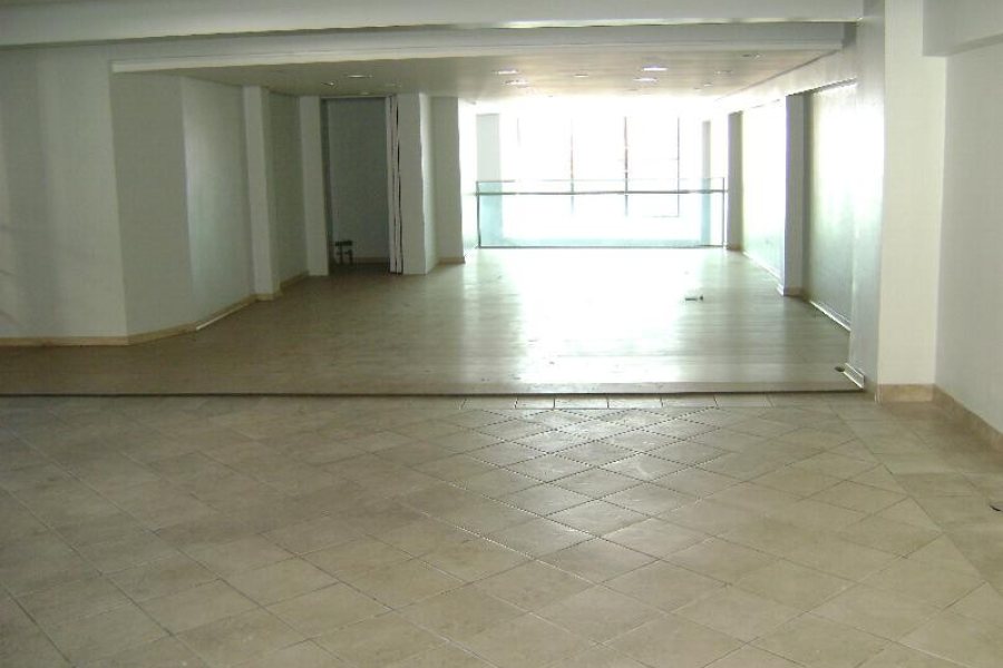 Loja com 500m², no bairro Centro em Caxias do Sul para Alugar
