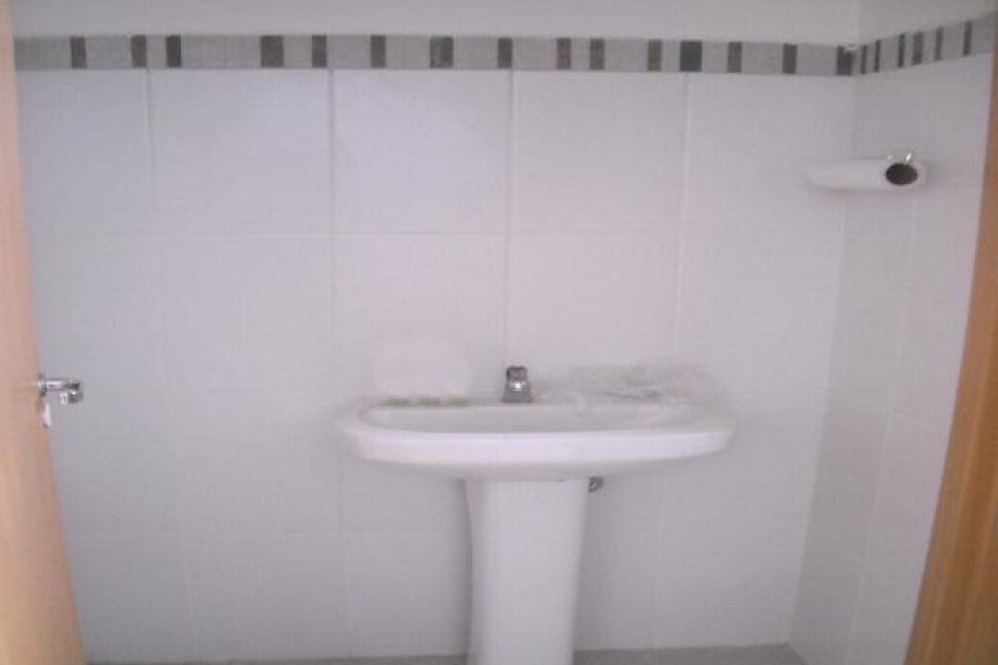 Loja com 300m², 1 vaga, no bairro Centro em Caxias do Sul para Alugar