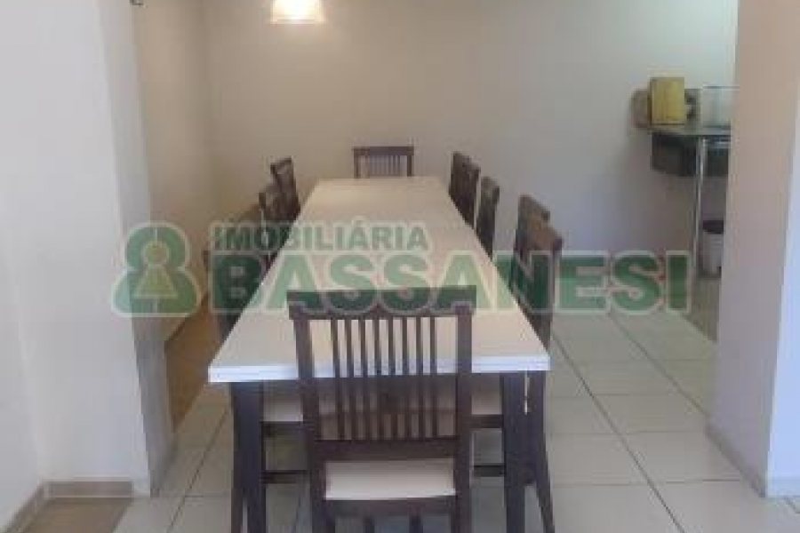 Apartamento com 63m², 2 dormitórios, 1 vaga, no bairro Madureira em Caxias do Sul para Comprar