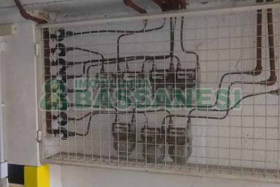 Apartamento com 63m², 2 dormitórios, 1 vaga, no bairro Madureira em Caxias do Sul para Comprar