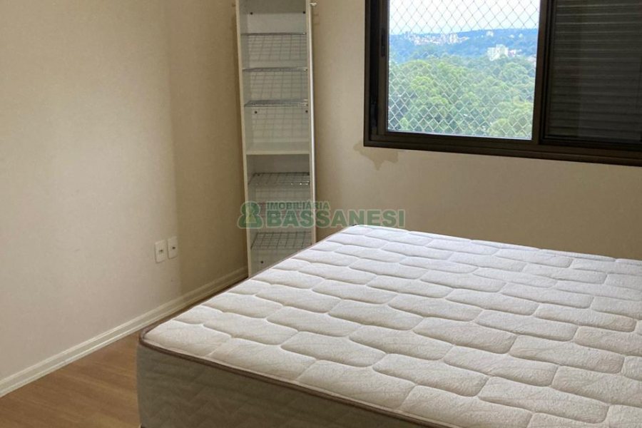 Apartamento com 83m², 2 dormitórios, 1 vaga, no bairro Villagio Iguatemi em Caxias do Sul para Comprar