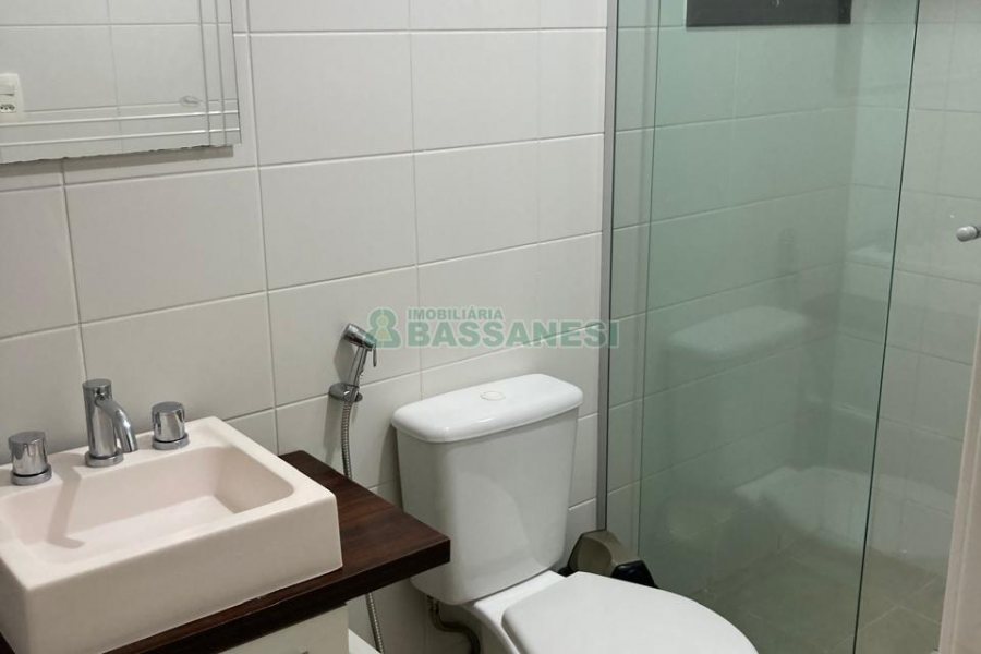 Apartamento com 83m², 2 dormitórios, 1 vaga, no bairro Villagio Iguatemi em Caxias do Sul para Comprar