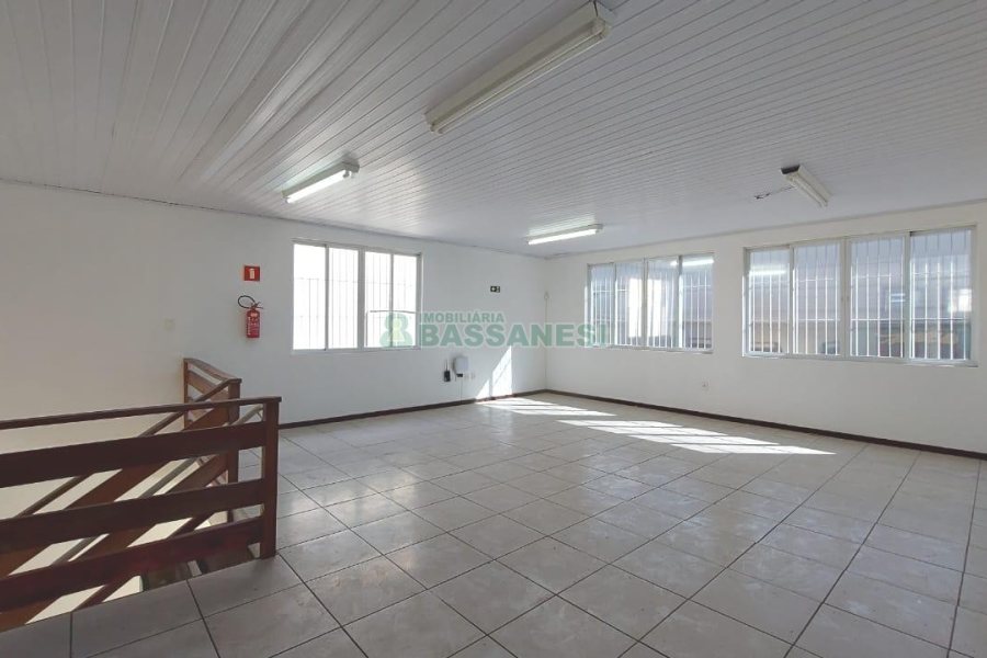 Loja com 117m², no bairro Centro em Caxias do Sul para Alugar