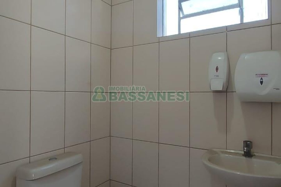 Loja com 117m², no bairro Centro em Caxias do Sul para Alugar