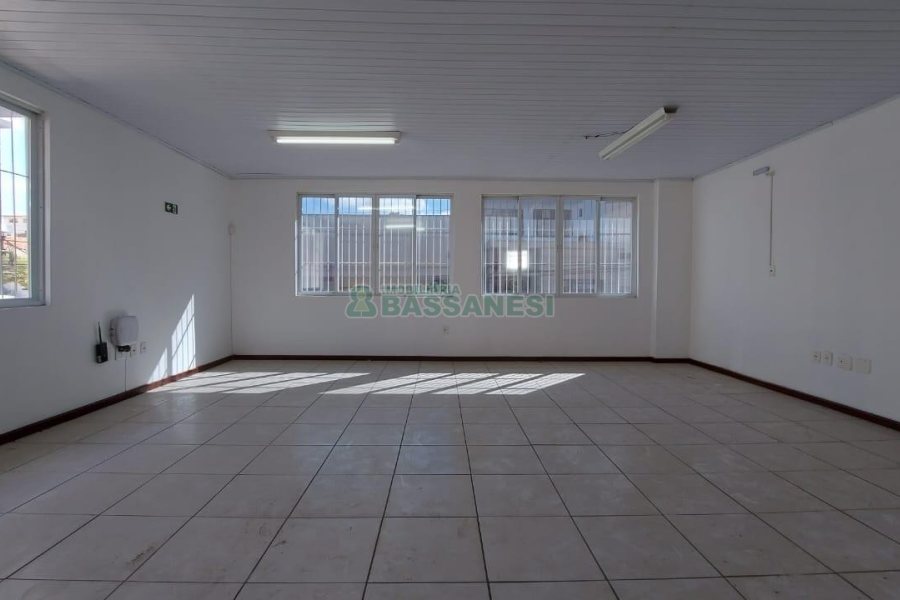 Loja com 117m², no bairro Centro em Caxias do Sul para Alugar