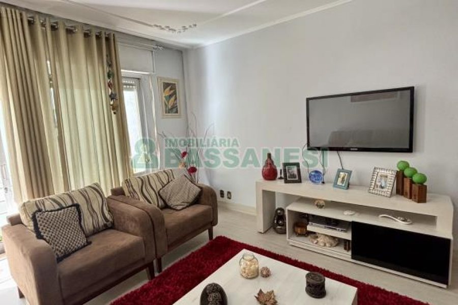 Apartamento com 124m², 3 dormitórios, 1 vaga, no bairro Rio Branco em Caxias do Sul para Comprar