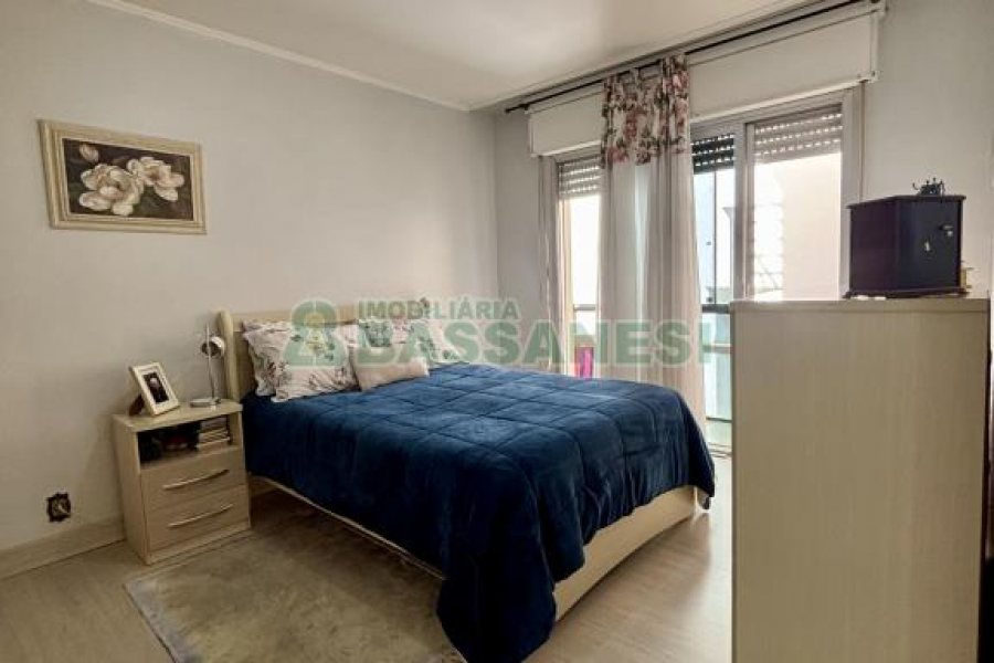 Apartamento com 124m², 3 dormitórios, 1 vaga, no bairro Rio Branco em Caxias do Sul para Comprar