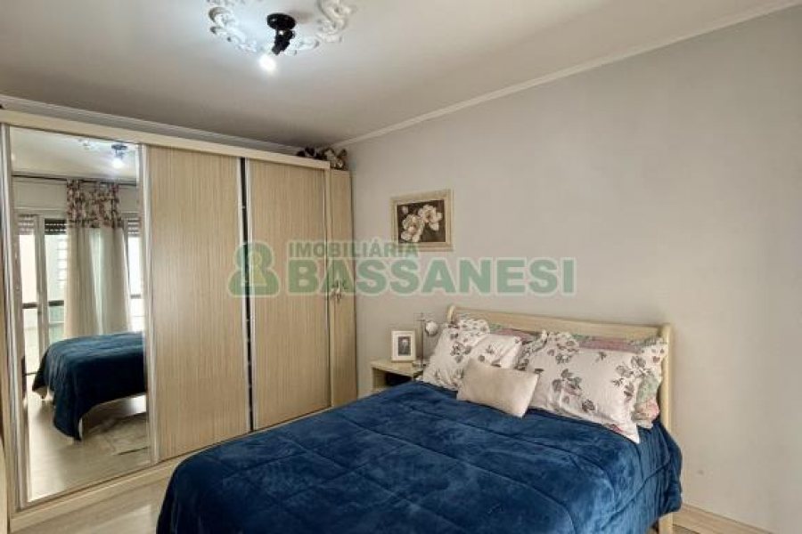 Apartamento com 124m², 3 dormitórios, 1 vaga, no bairro Rio Branco em Caxias do Sul para Comprar