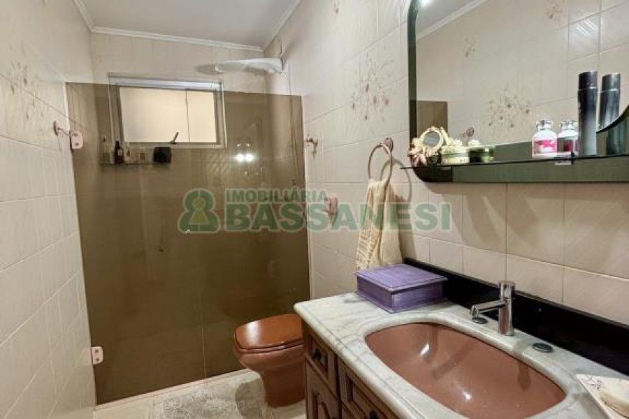 Apartamento com 124m², 3 dormitórios, 1 vaga, no bairro Rio Branco em Caxias do Sul para Comprar