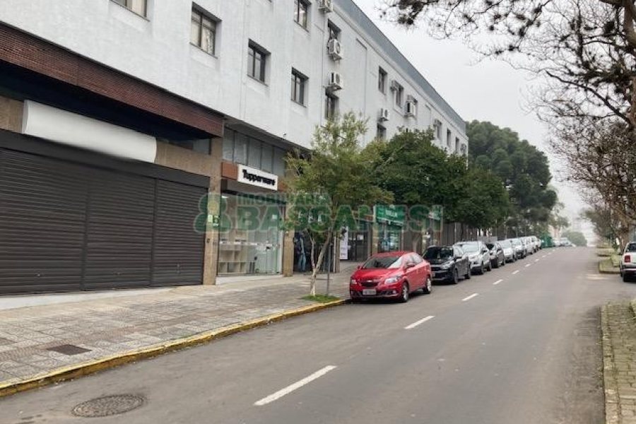 Sala com 150m², 1 vaga, no bairro Lourdes em Caxias do Sul para Alugar