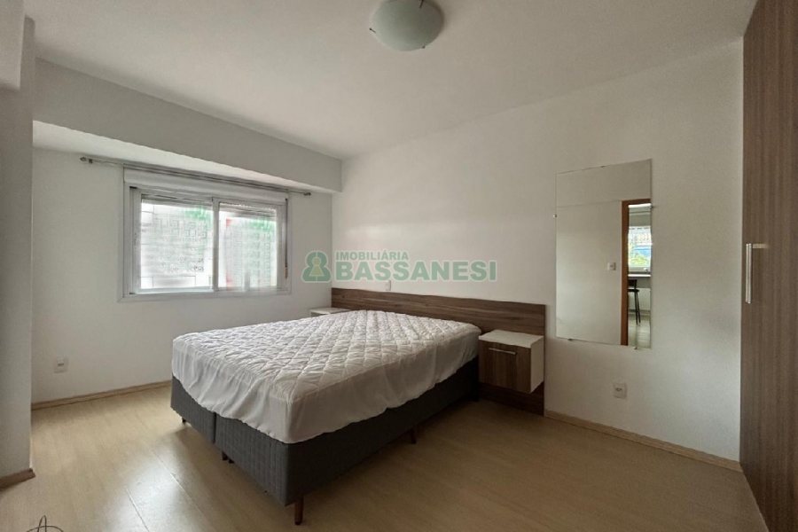 Apto Mobiliado com 55m², 1 dormitório, 2 vagas, no bairro Lourdes em Caxias do Sul para Alugar