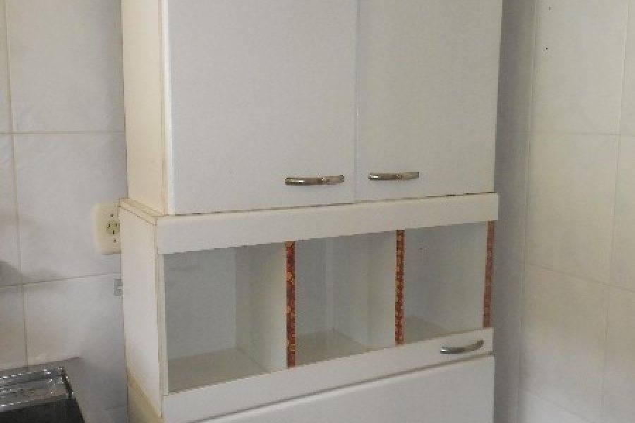 Casa com 250m², 3 dormitórios, 2 vagas, no bairro Petrópolis em Caxias do Sul para Alugar