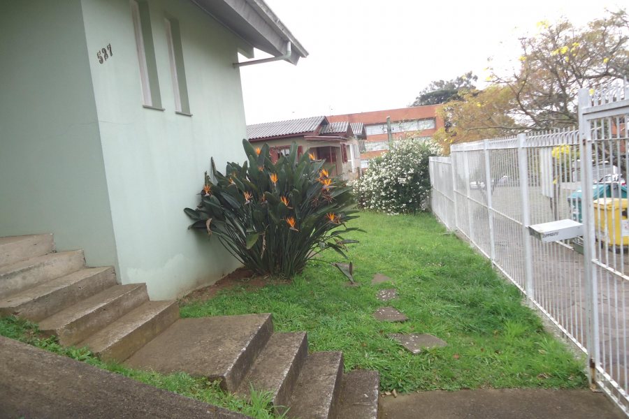 Casa com 250m², 3 dormitórios, 2 vagas, no bairro Petrópolis em Caxias do Sul para Alugar