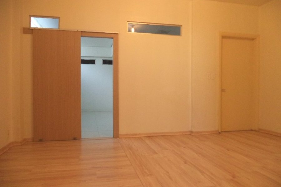 Sala com 160m², no bairro Centro em Caxias do Sul para Alugar