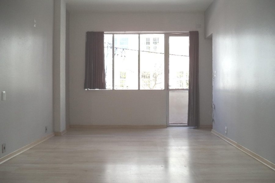 Sala com 160m², no bairro Centro em Caxias do Sul para Alugar