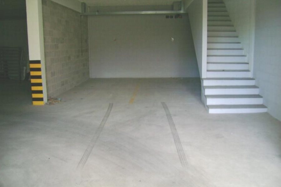 Box com 10m², no bairro São Pelegrino em Caxias do Sul para Alugar