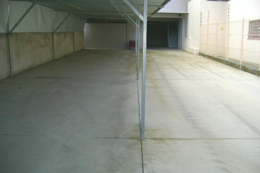 Box com 10m², no bairro São Pelegrino em Caxias do Sul para Alugar