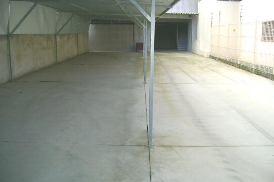 Box com 10m², no bairro São Pelegrino em Caxias do Sul para Alugar