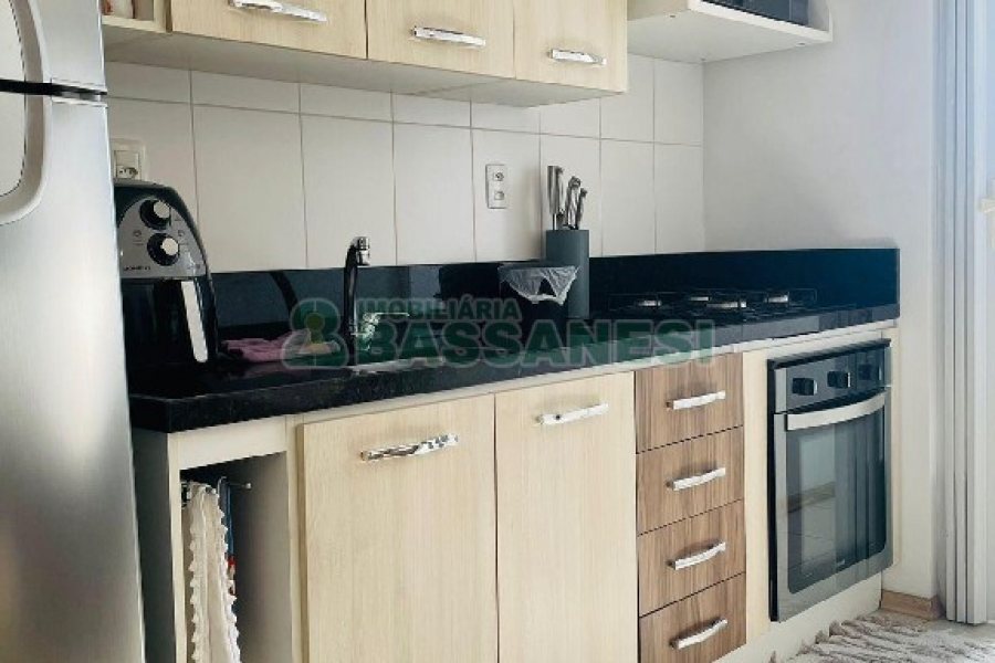 Apartamento com 52m², 1 dormitório, 1 vaga, no bairro Lourdes em Caxias do Sul para Alugar