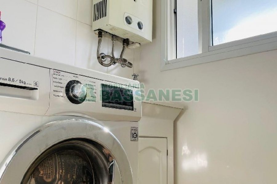 Apartamento com 52m², 1 dormitório, 1 vaga, no bairro Lourdes em Caxias do Sul para Alugar