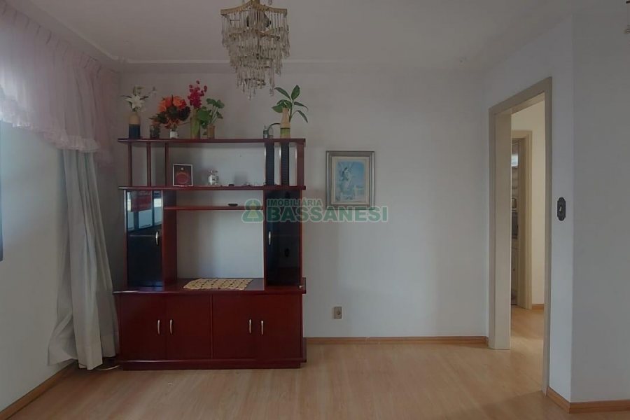 Apto Mobiliado com 77m², 2 dormitórios, 1 vaga, no bairro Rio Branco em Caxias do Sul para Alugar
