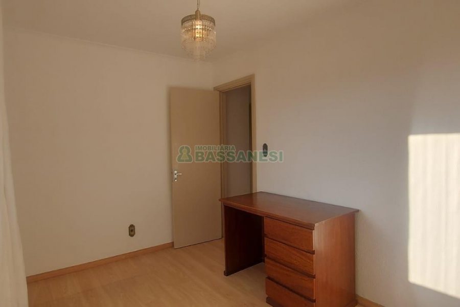 Apto Mobiliado com 77m², 2 dormitórios, 1 vaga, no bairro Rio Branco em Caxias do Sul para Alugar