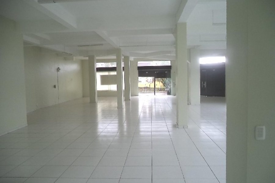 Loja com 354m², no bairro Bela Vista em Caxias do Sul para Alugar