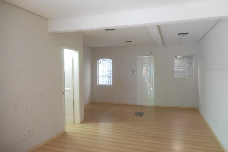 Loja com 110m², no bairro Centro em Caxias do Sul para Alugar