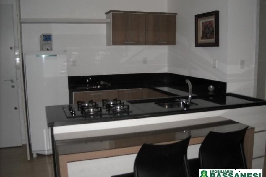 Kitinete Mobiliado com 44m², 1 dormitório, 1 vaga, no bairro Villagio Iguatemi em Caxias do Sul para Comprar