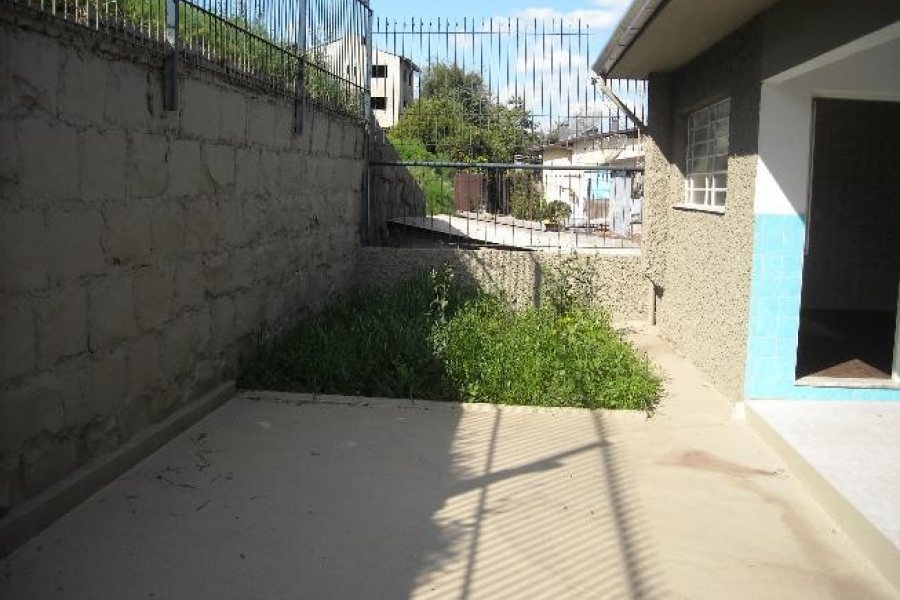 Casa com 150m², 3 dormitórios, 1 vaga, no bairro Rio Branco em Caxias do Sul para Alugar