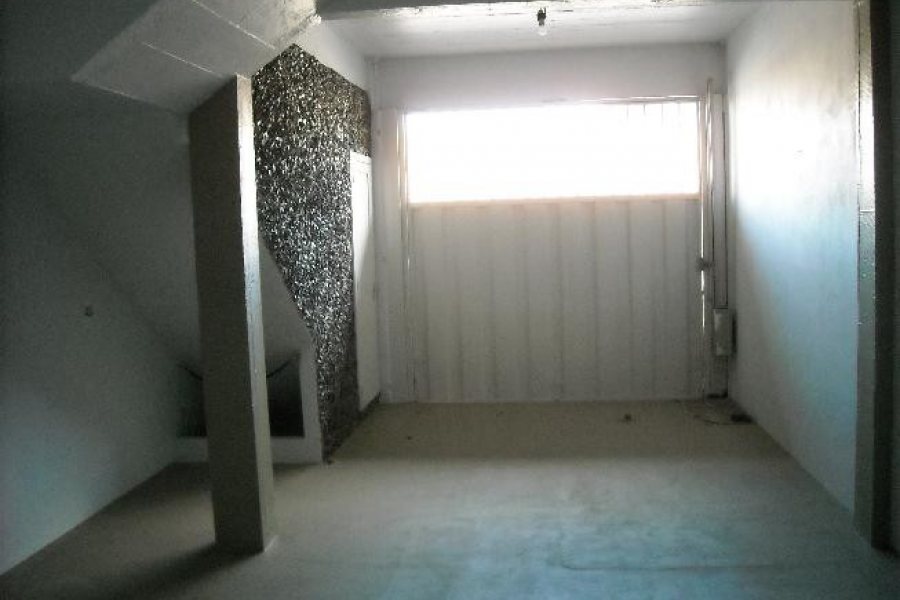 Casa com 150m², 3 dormitórios, 1 vaga, no bairro Rio Branco em Caxias do Sul para Alugar