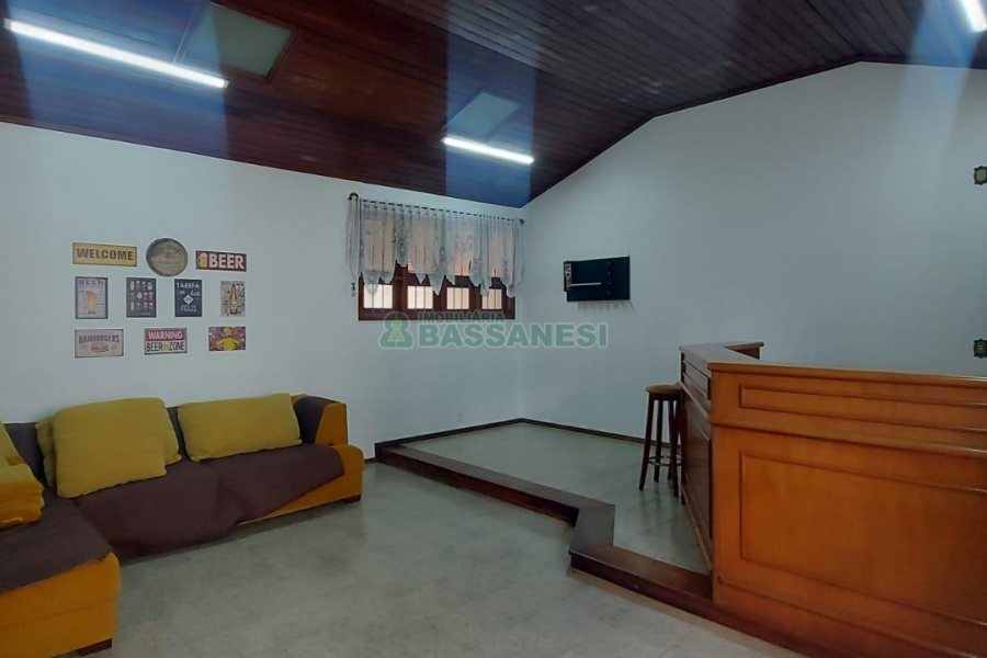 Apto Mobiliado com 140m², 3 dormitórios, 2 vagas, no bairro Lourdes em Caxias do Sul para Alugar